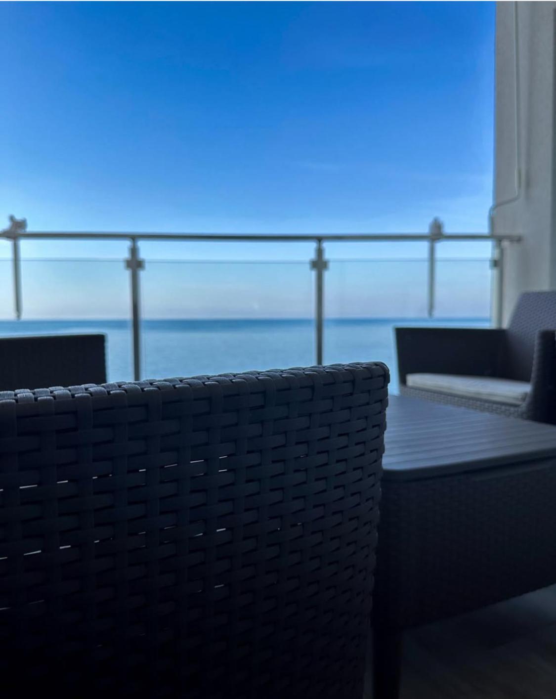 Paradise Beachfront View 2 Dobra Voda Bagian luar foto